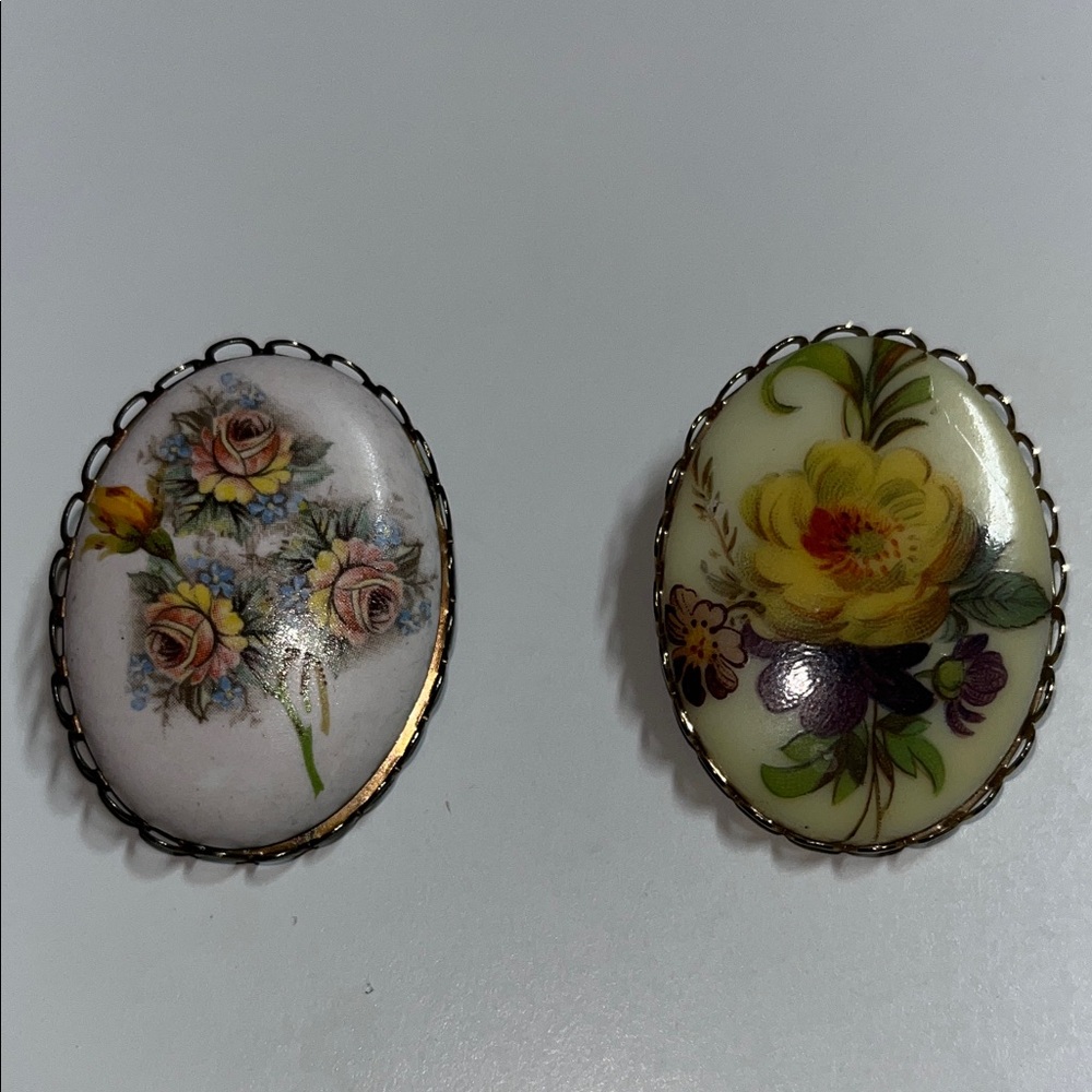 Vintage Porcelain Floral Oval Brooch Set